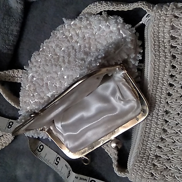 Off white macrame shoulder bag+ beaded clutch - Picture 3 of 3